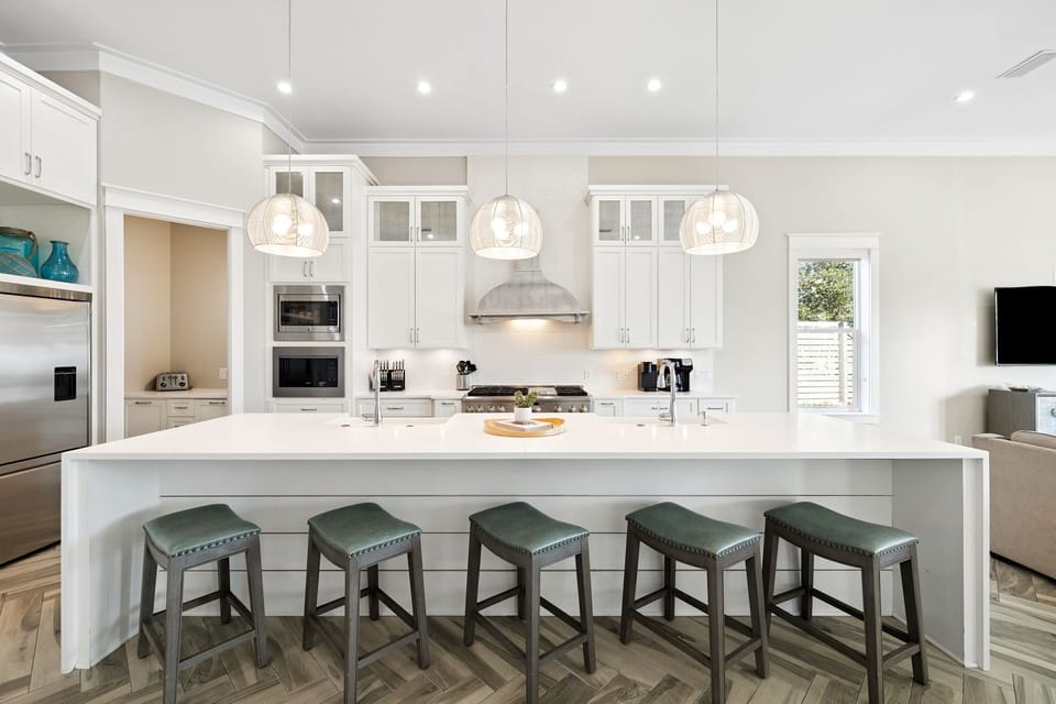 Ample Counter Top Space & Bar Seating for 5!