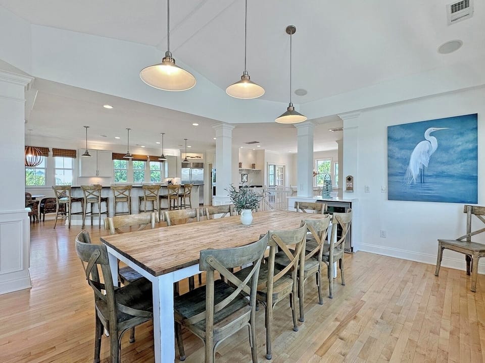 dining room (top/3rd floor)