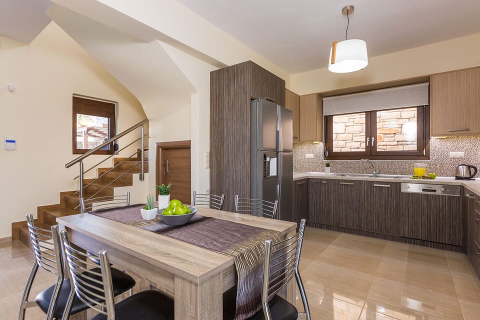Dining area in the kitchen!
