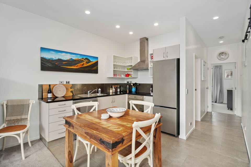 Kitchen / Dining