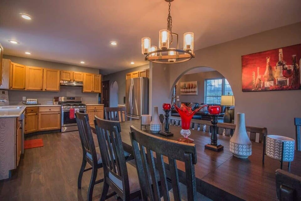 Fully-stocked kitchen for all your gourmet cooking!