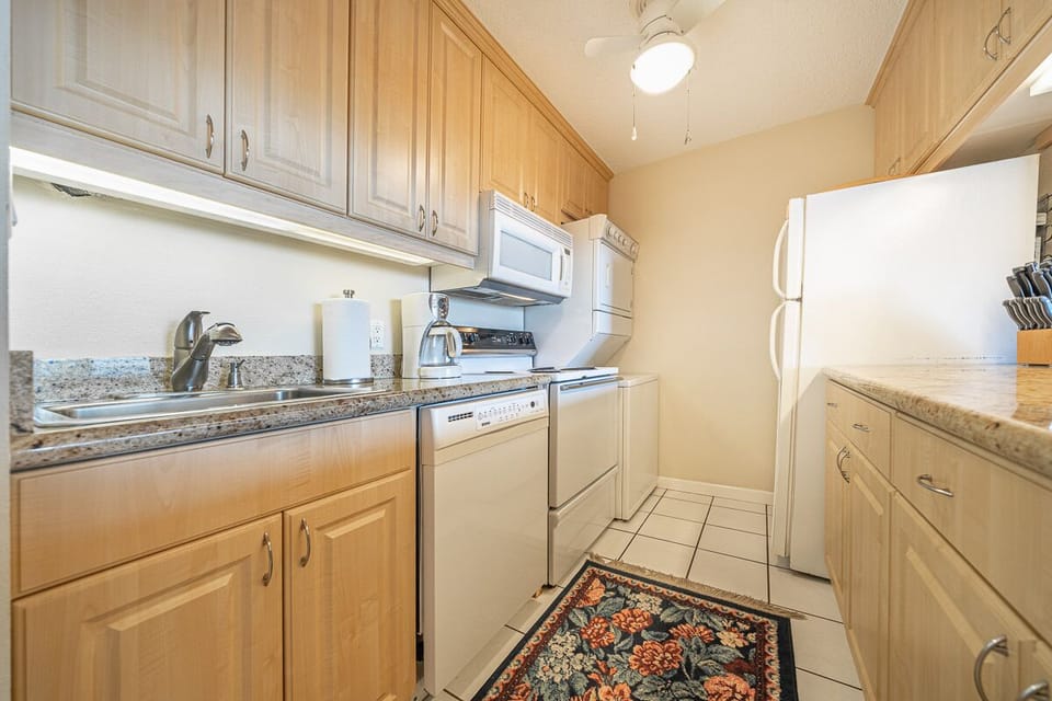 Sink and range area of the kitchen