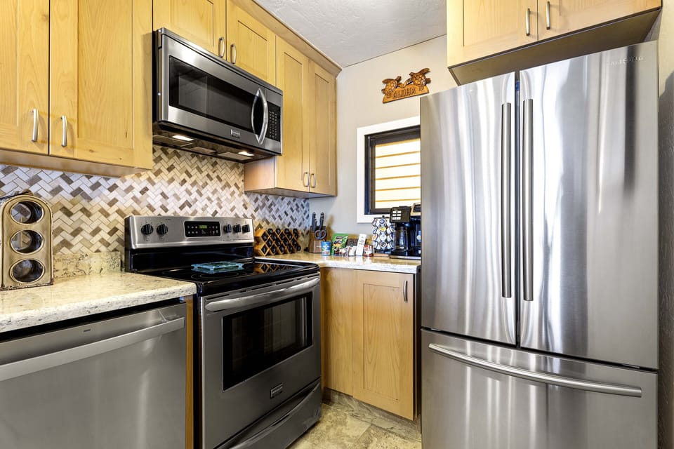 Full kitchen with stainless appliances