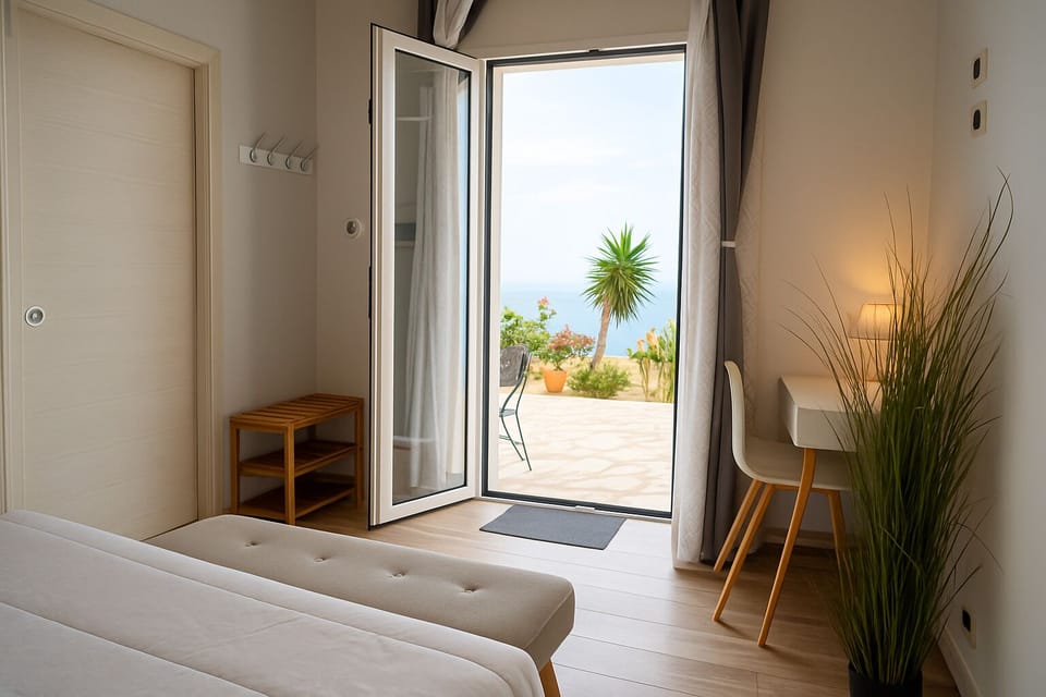 Double Room, Sea View | In-room safe, desk, WiFi (free)