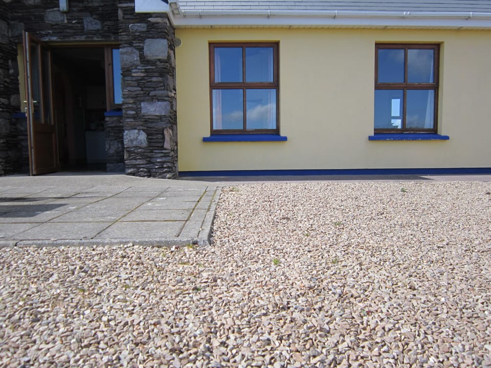 Wheelchair accessable drop down point