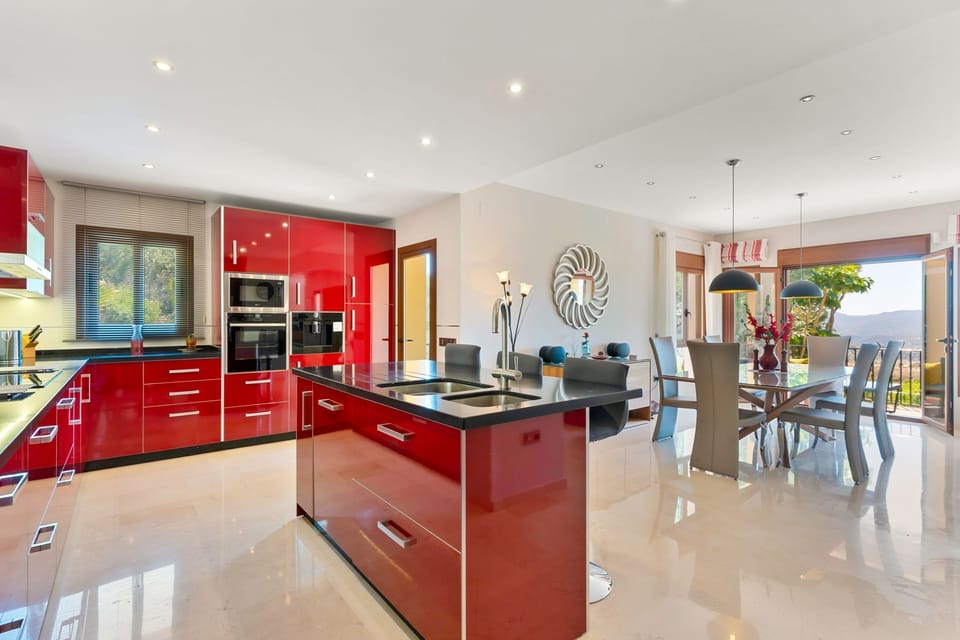 Kitchen dining room