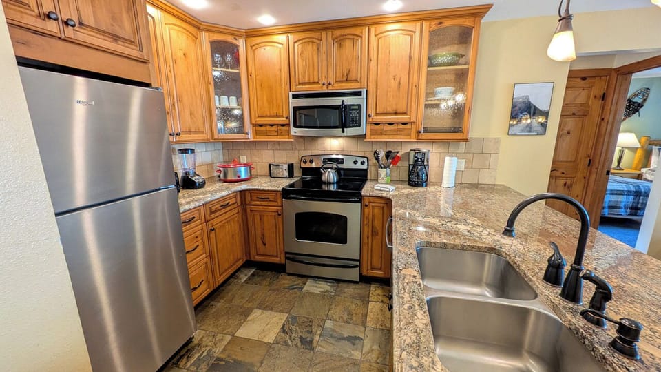 Beaver Creek West Condo O-3 kitchen 