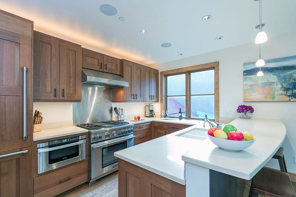 Copy of 7.5-Telluride-Skyline-at-Meribel-Kitchen-LR-V12.jpg