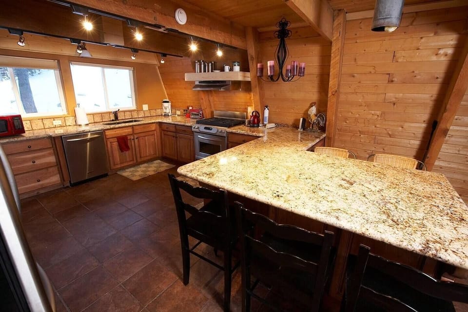 Renovated and fully stocked kitchen, home away from home!