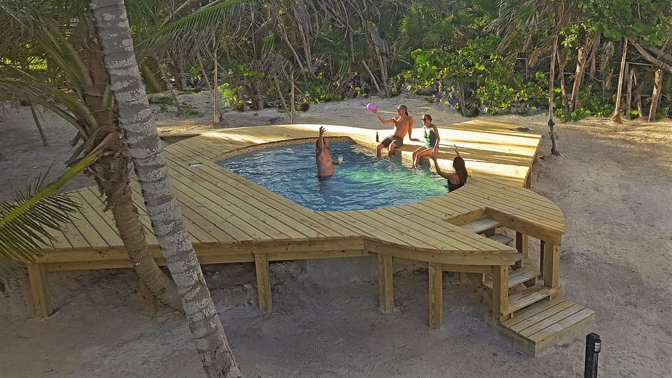 Ray Shaped Pool