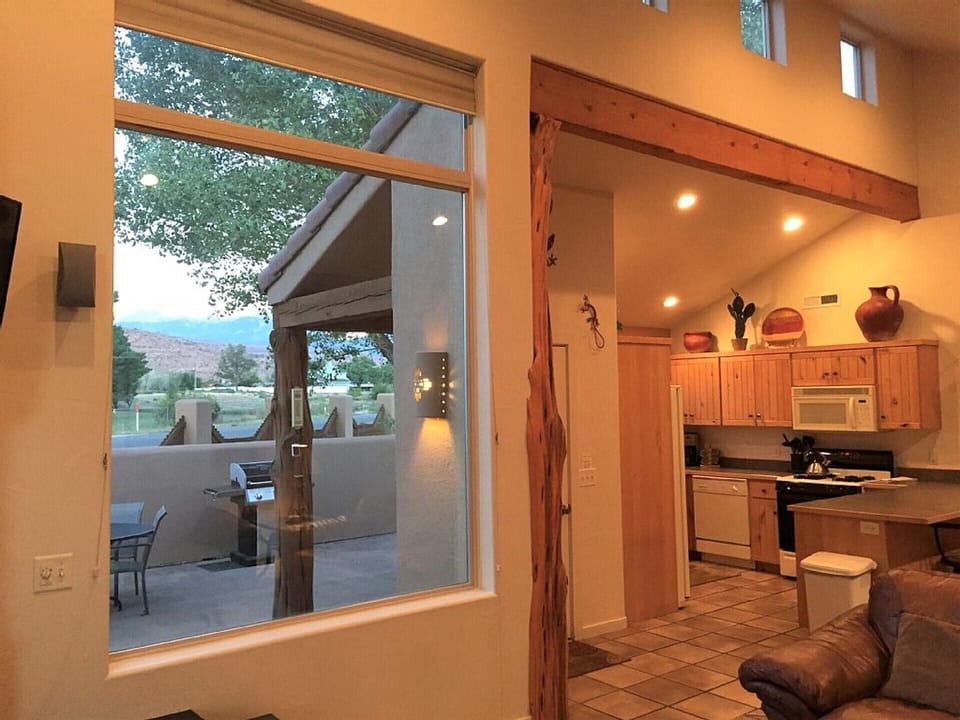 Kitchen & Patio