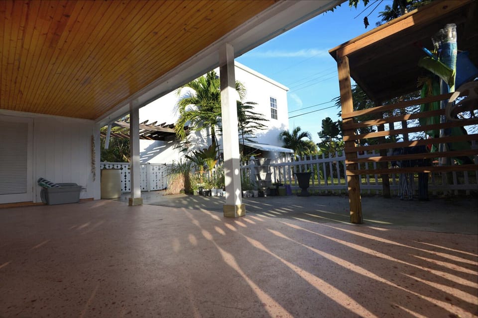 ....loft from front gate