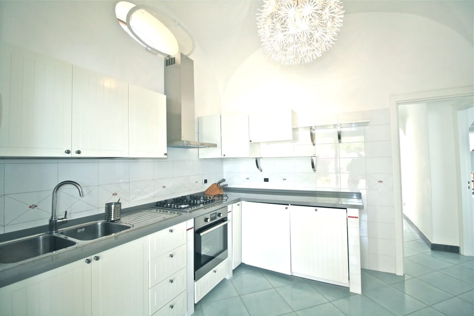 Villa (6 Bedrooms) | Private kitchen | Fridge, dishwasher, coffee/tea maker