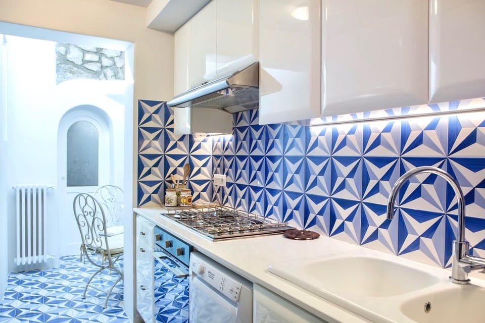 Villa (4 Bedrooms) | Private kitchen