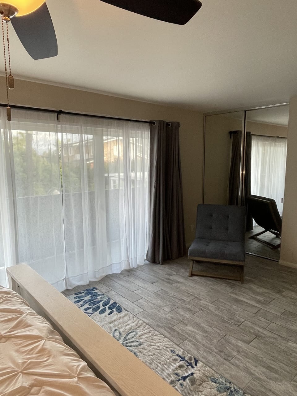 Master bedroom sitting area
