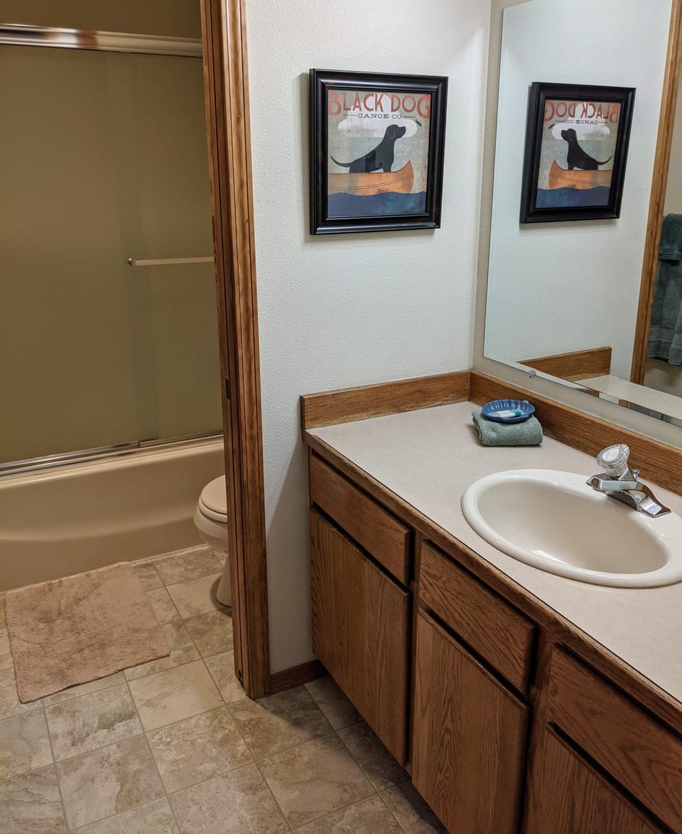 Bedroom 2 Bath