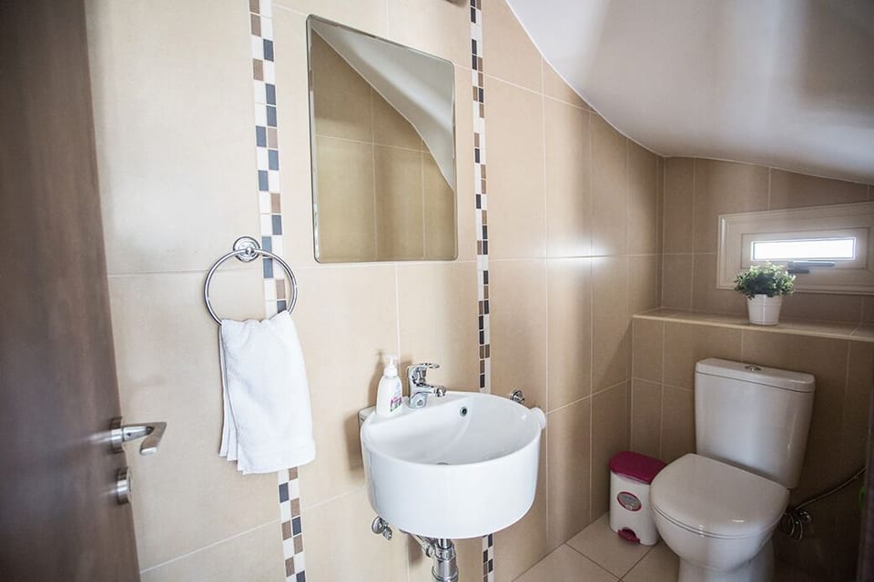 Ground Floor WC