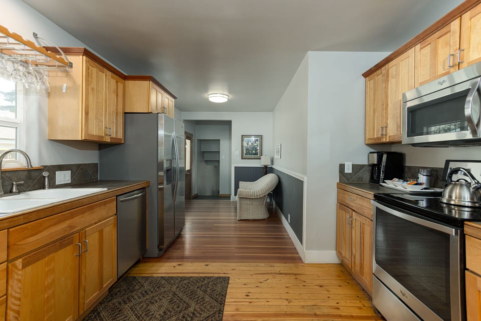 Fully equipped kitchen