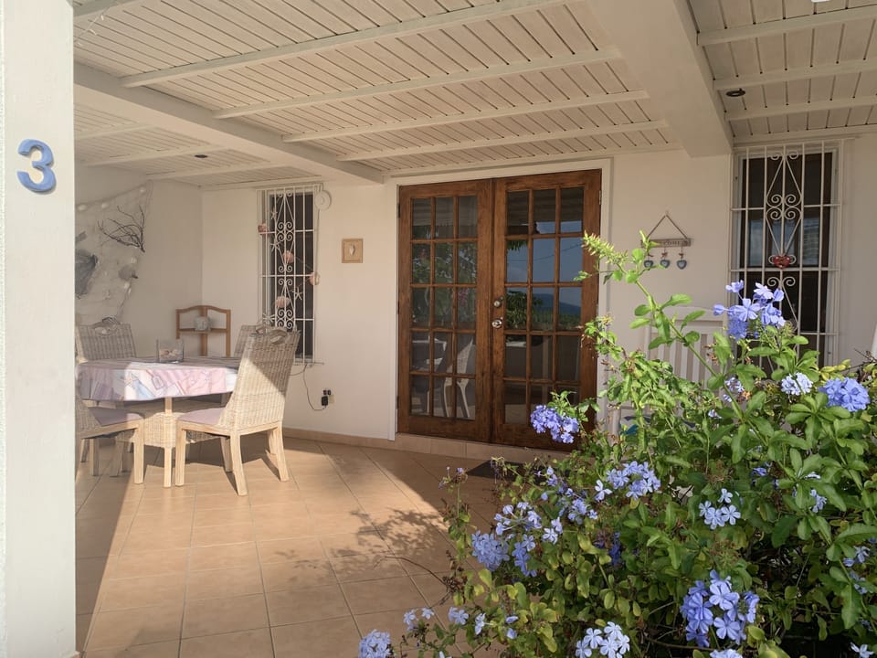 The spacious veranda