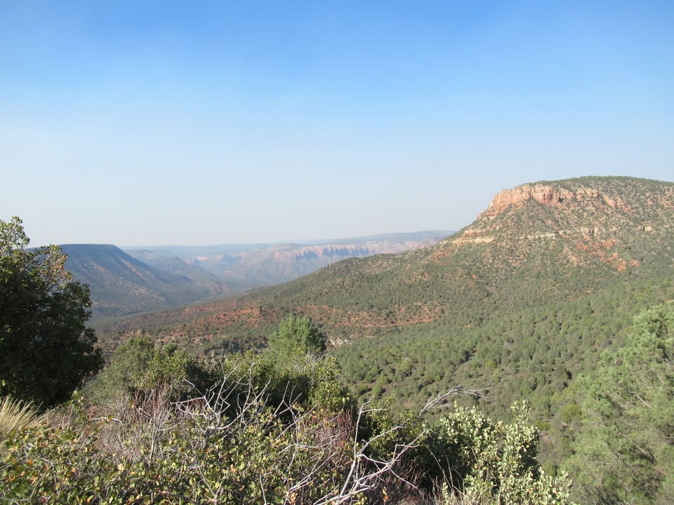 Hike to Fossil Springs