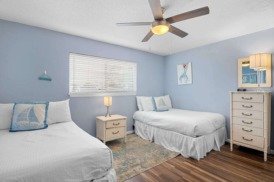 Guest bedroom
