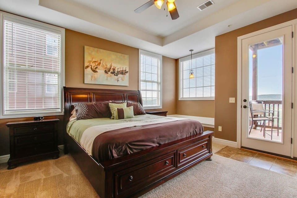 Small Master Bedroom w/ deck access
