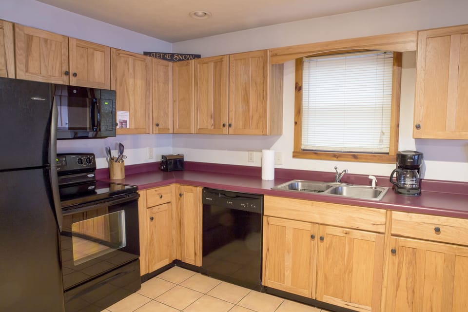 Kitchen - identical on levels 1 and 2.