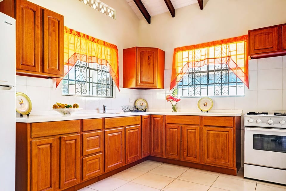 well equipped kitchen for preparing sumptuous meals.