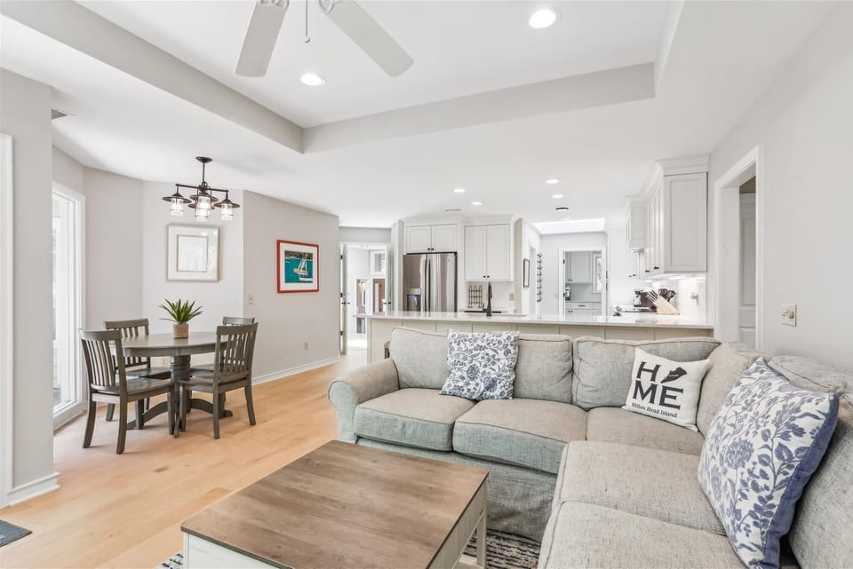 Additional Living Room at 18 Wagon Road