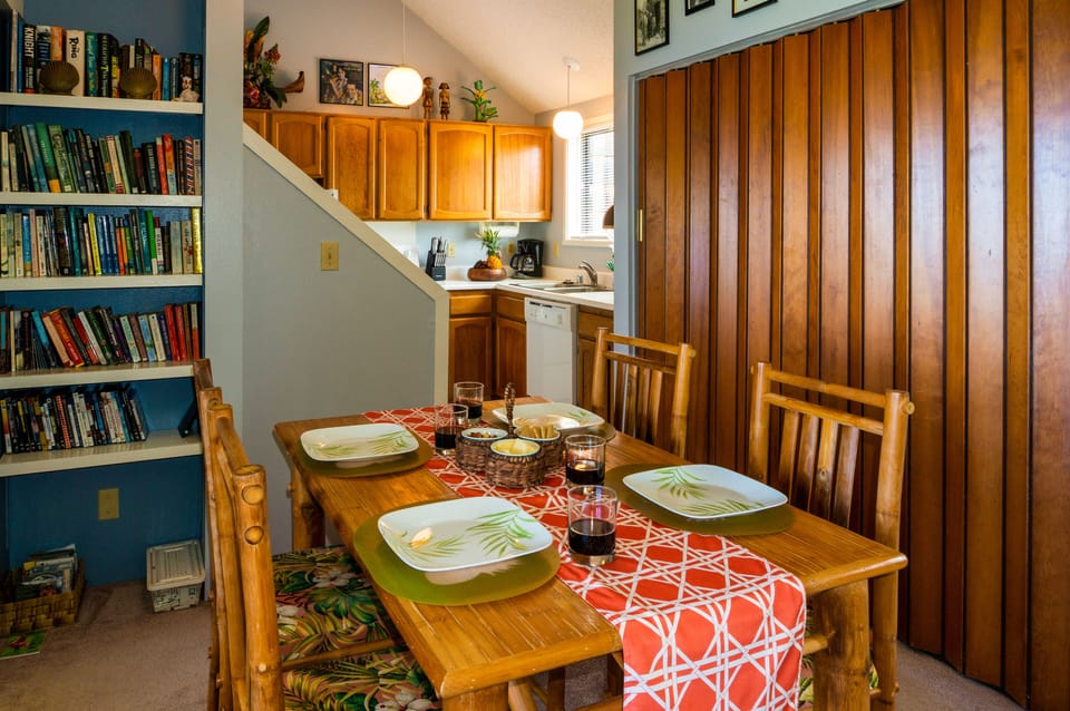 Kauai vacation rentals Sealodge J9 9 - Kauai vacation rentals Sealodge J9 | The welcoming dining area