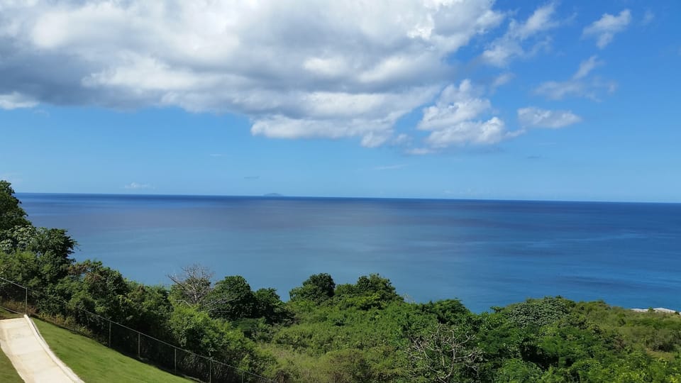 Ocean Desecheo View