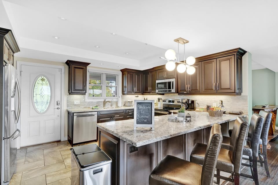 Well-appointed kitchen with all the essentials