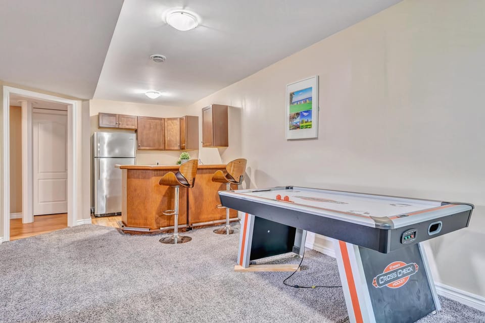 Basement game room
