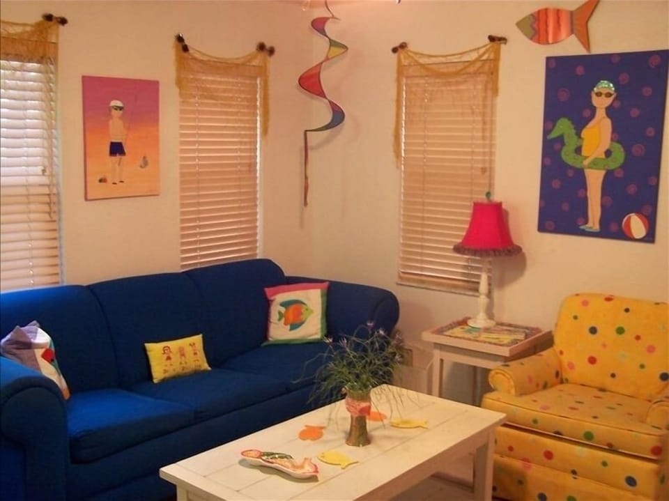 Living room with Queen sleep sofa, TV, Internet &  Wi-Fi, Movies, Free LD phone