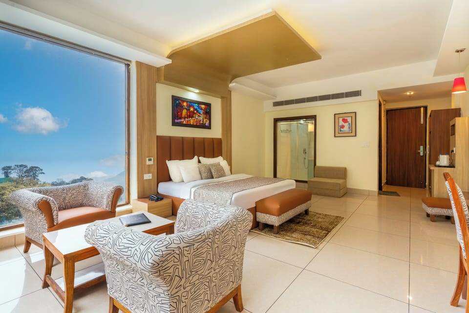 Premium Room | Desk, laptop workspace, blackout drapes, iron/ironing board