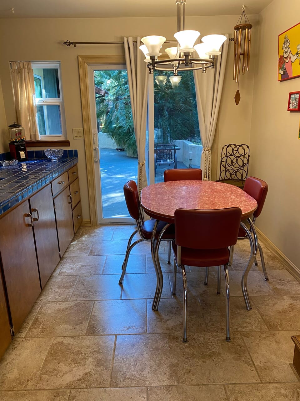 Kitchen 1950s table