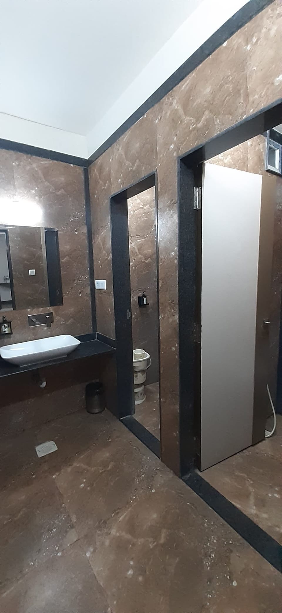 Family Suite, 1 Double Bed, Non Smoking | Bathroom | Shower, rainfall showerhead, slippers, towels