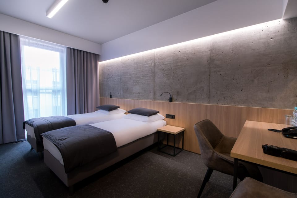Design Twin Room, 2 Twin Beds, Non Smoking | Premium bedding, memory foam beds, in-room safe, individually decorated