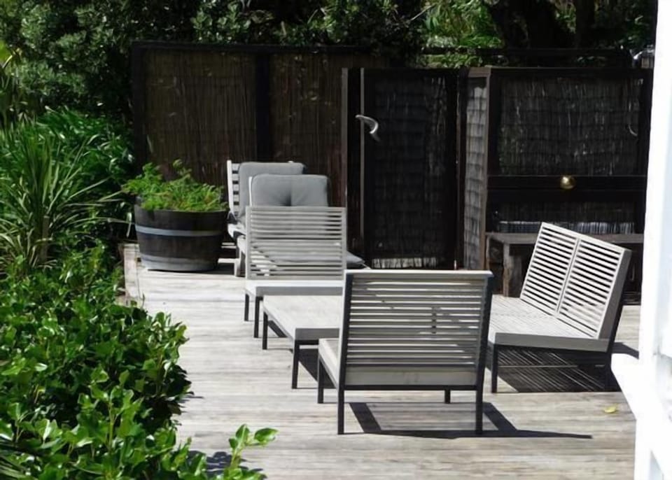 Front deck