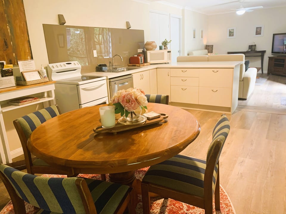Fully equipped kitchen and large dining area
