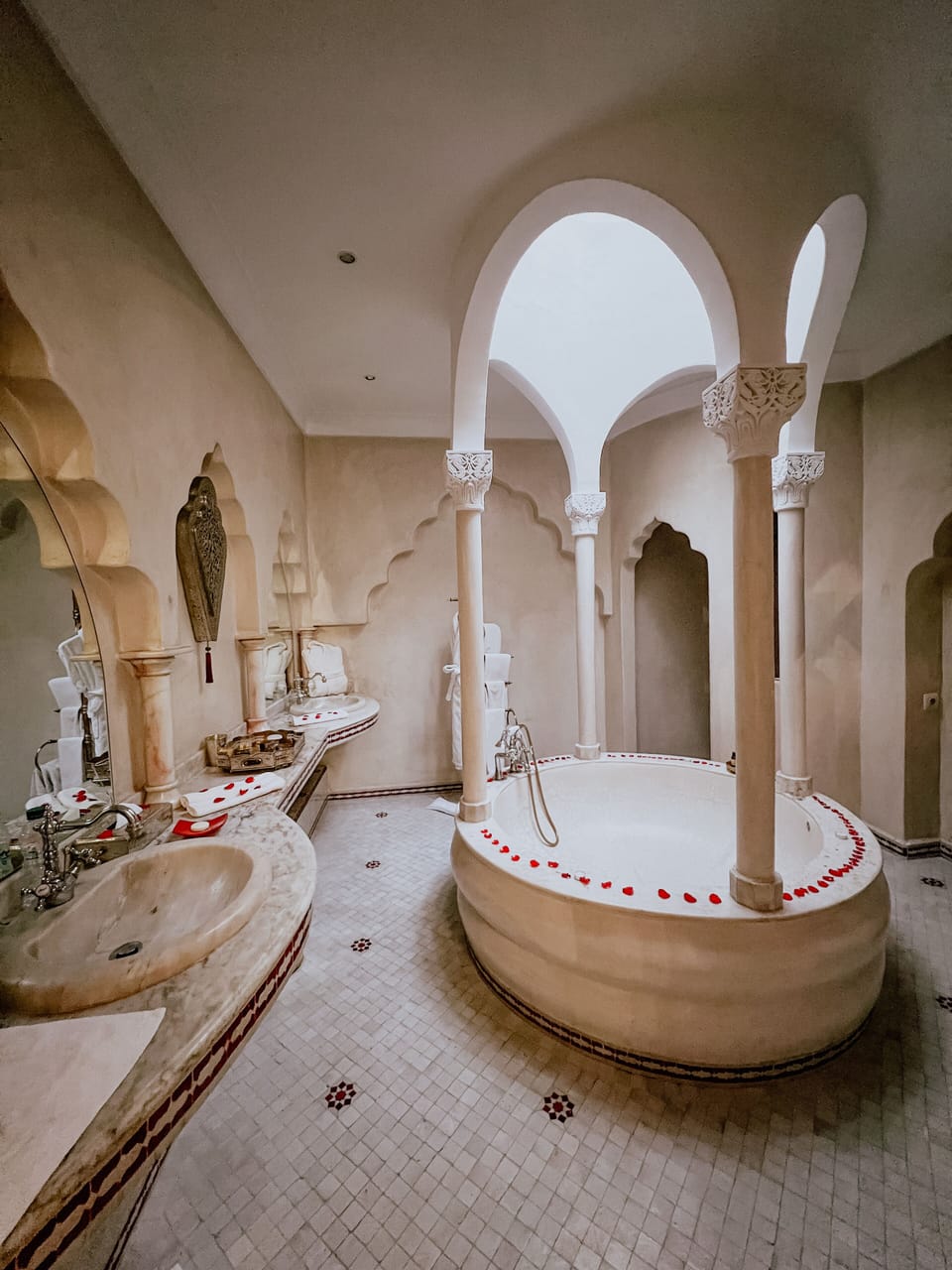 Suite (IMPERIAL SUITE) | Bathroom | Separate tub and shower, rainfall showerhead, designer toiletries
