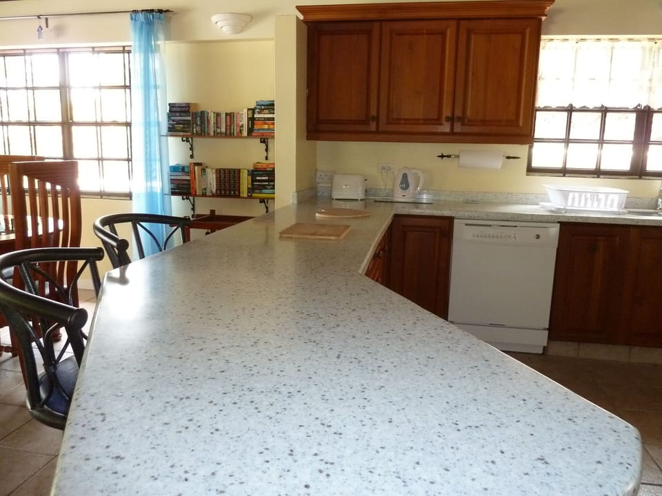 Breakfast bar