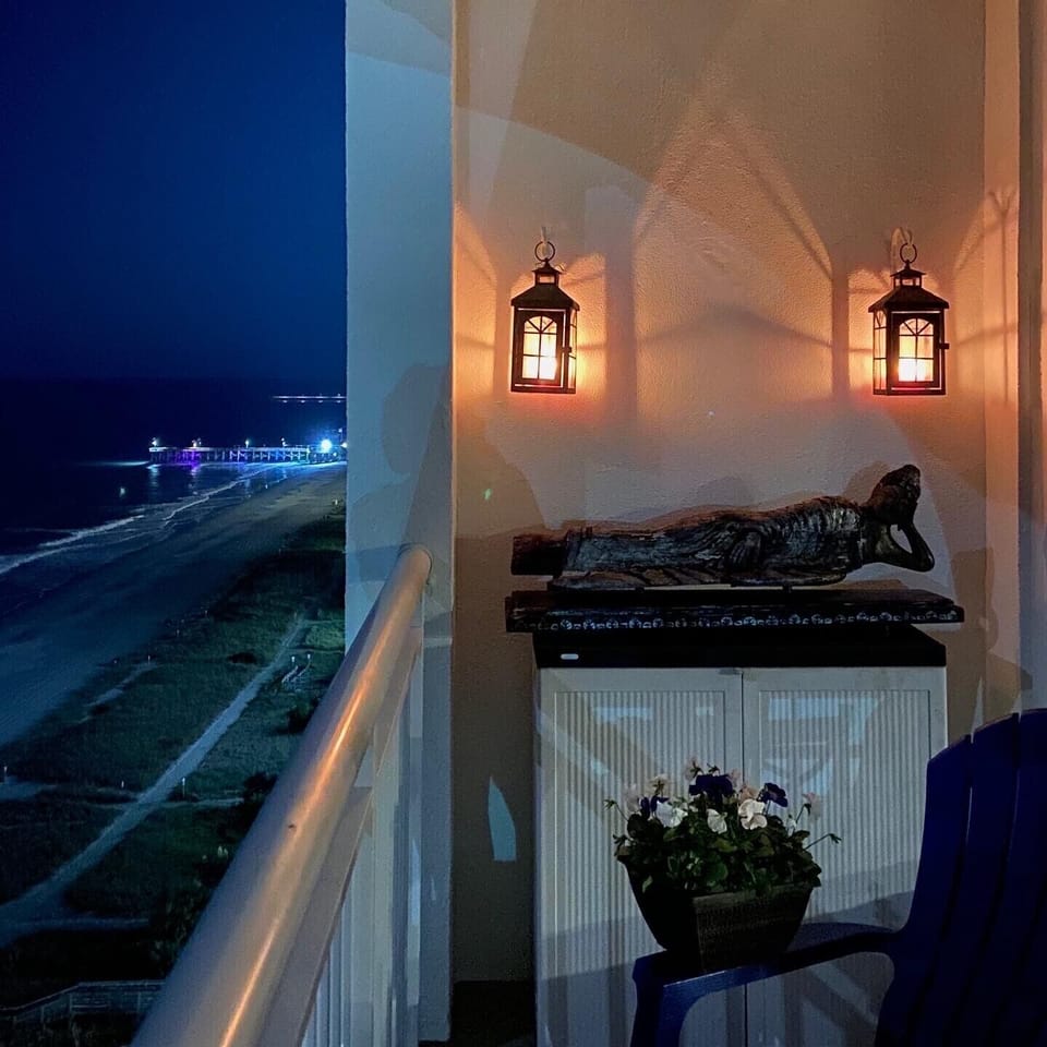 Balcony ambiance!