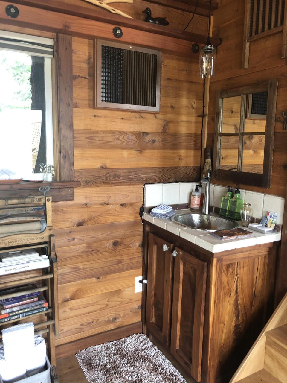 Sink in cabin