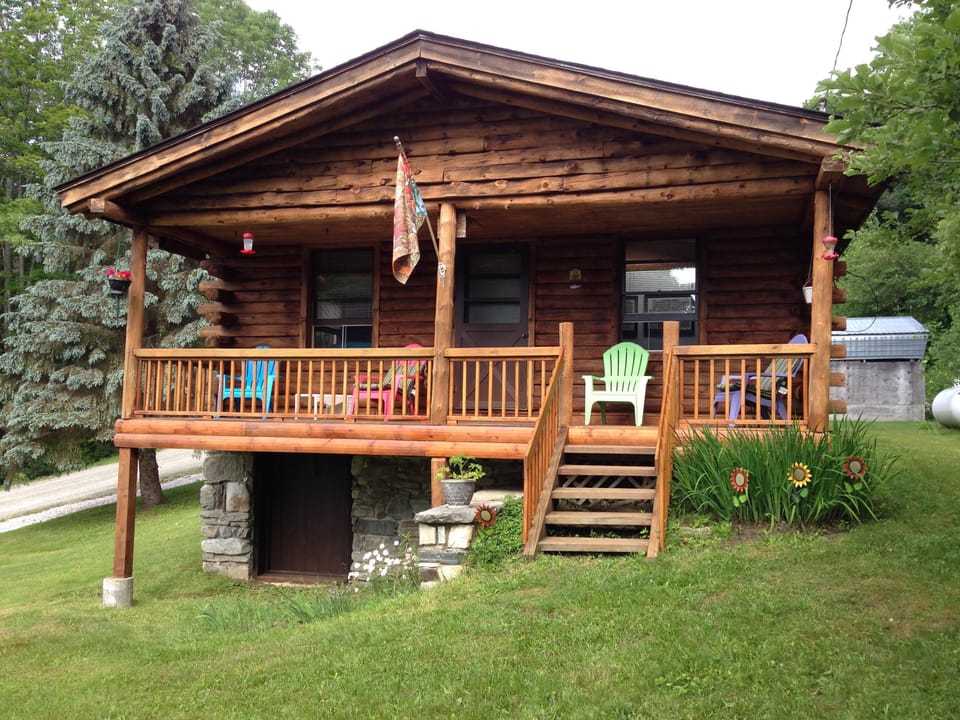 Spring/Summer at Scamper Inn