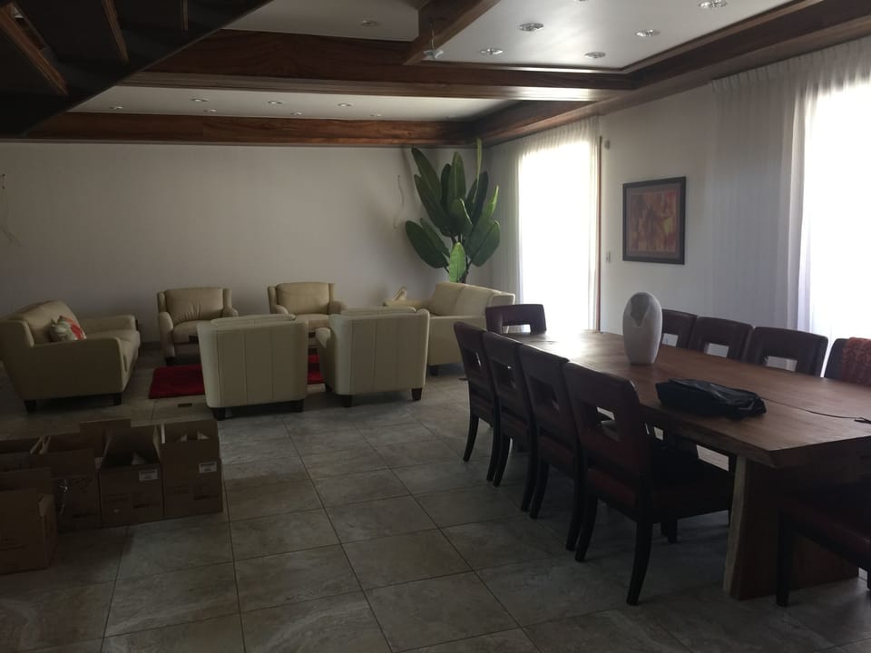Casa Front House Dining & Great Room