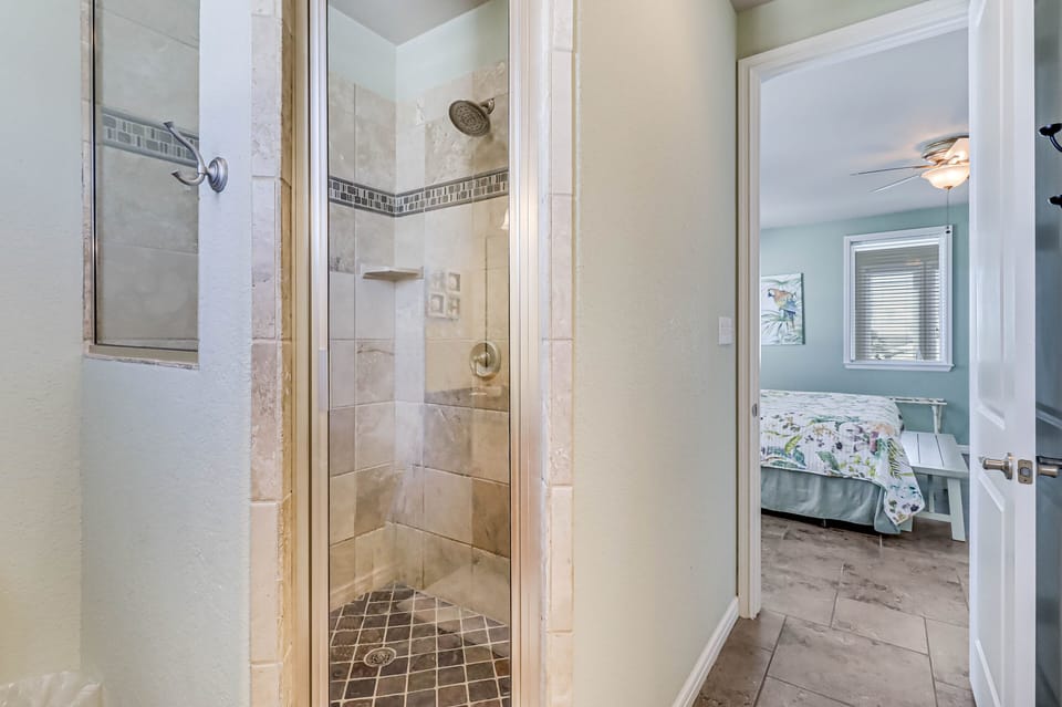 Private 3rd floor Master Bath