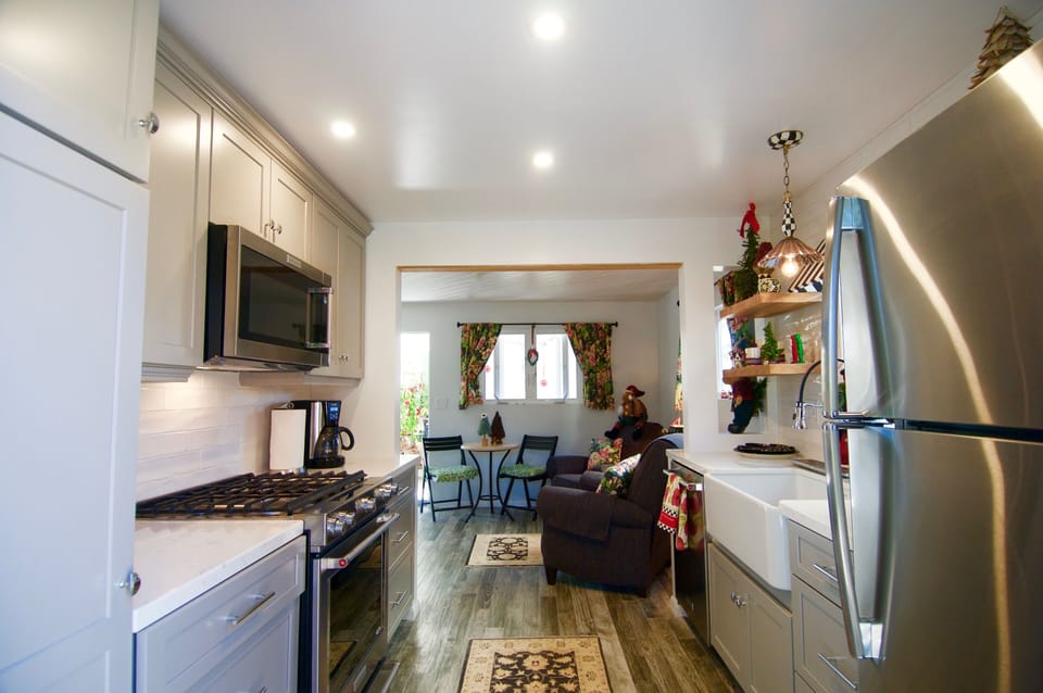 Plenty of room in the kitchen to prepare.