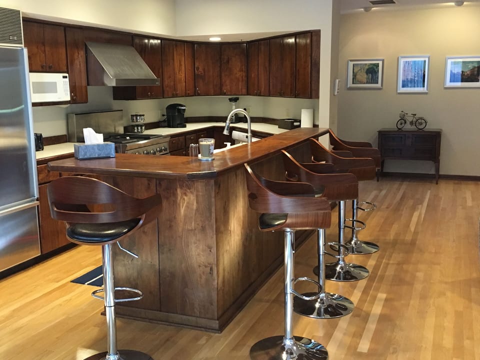 Great Entertaining Space & Great for Groups