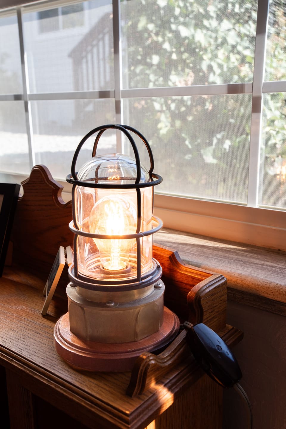 Unique light to show you the way😊